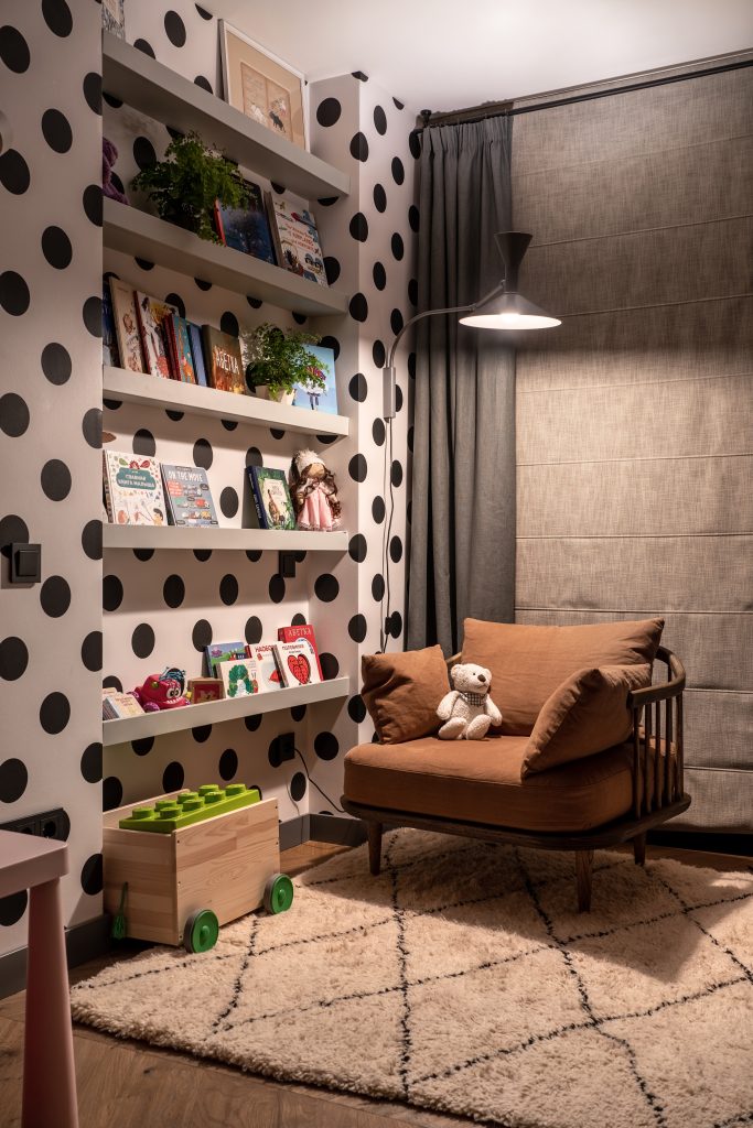 Maya Baklan Top Interior Designer London Windson eclectic family apartment interior design